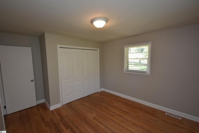 14 Theodore Circle, Greenville, SC 29611