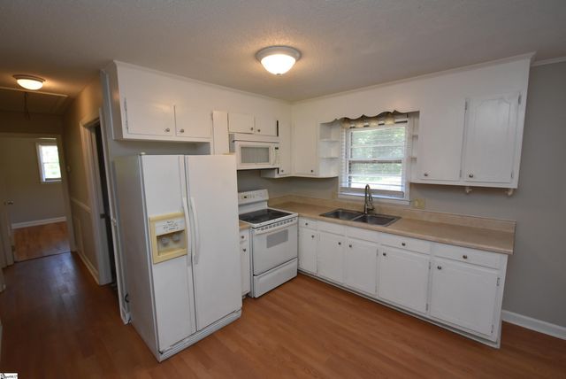 14 Theodore Circle, Greenville, SC 29611