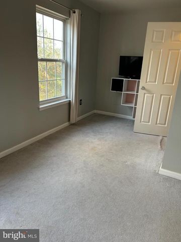 10685 JACKSONHOLE PL, White Plains, MD 20695