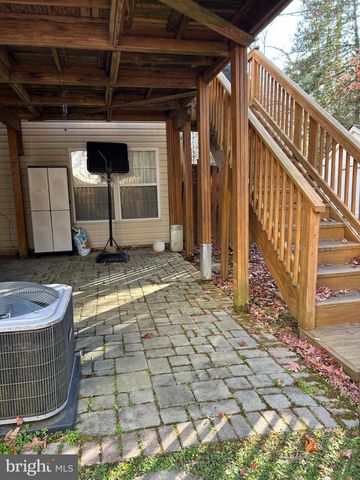 10685 JACKSONHOLE PL, White Plains, MD 20695