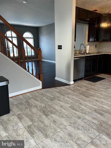 10685 JACKSONHOLE PL, White Plains, MD 20695