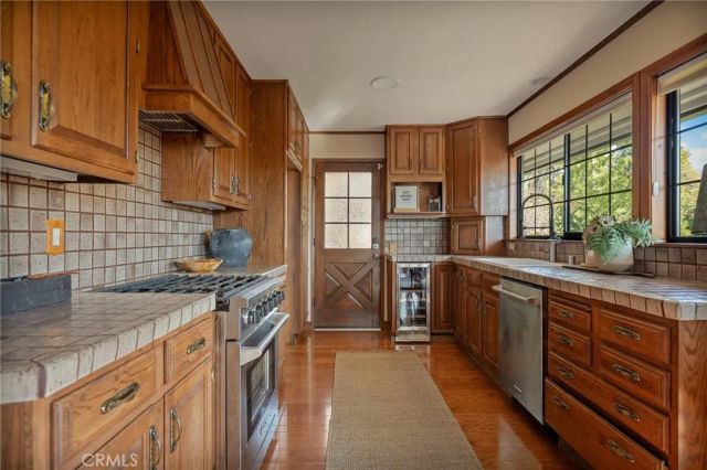 27538 W Shore Road, Lake Arrowhead, CA 92352