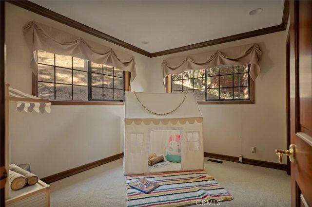 27538 W Shore Road, Lake Arrowhead, CA 92352