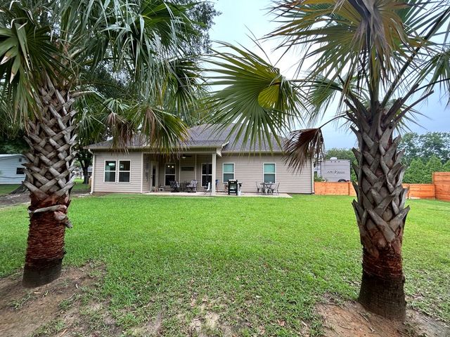 1052 Trawick, Dothan, AL 36305