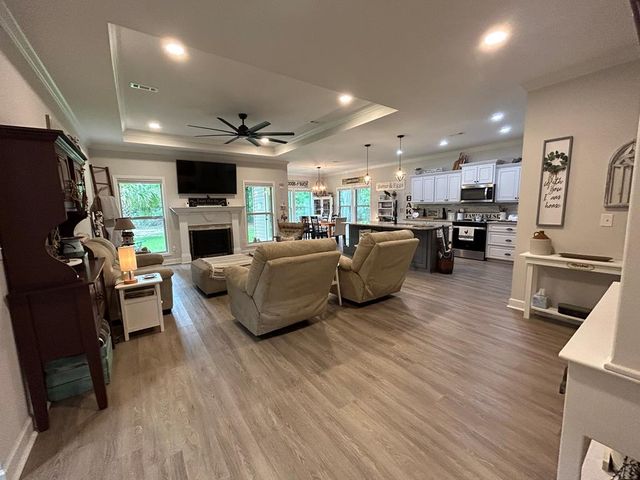 1052 Trawick, Dothan, AL 36305