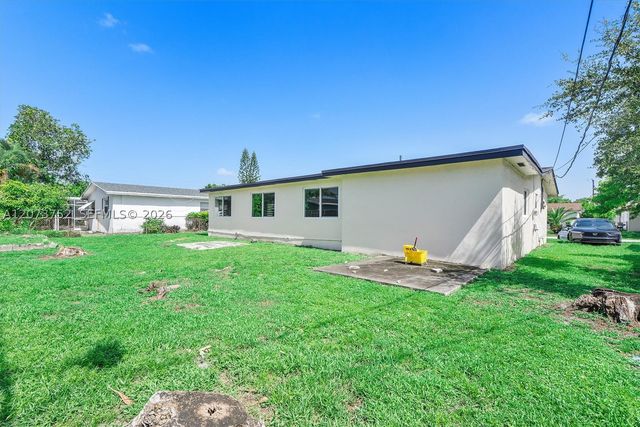 8544 Sheraton Dr, Miramar, FL 33025