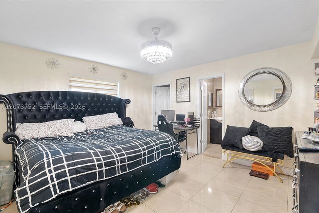 8544 Sheraton Dr, Miramar, FL 33025