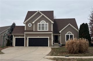 9028 N Walrond Avenue, Kansas City, MO 64155