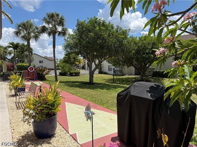9305 Lake Park DR 104, Fort Myers, FL 33919