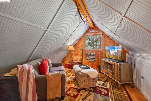 20796 Lama Teumete Rd, Mi Wuk Village, CA 95346