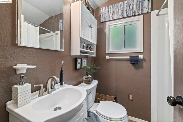 20796 Lama Teumete Rd, Mi Wuk Village, CA 95346