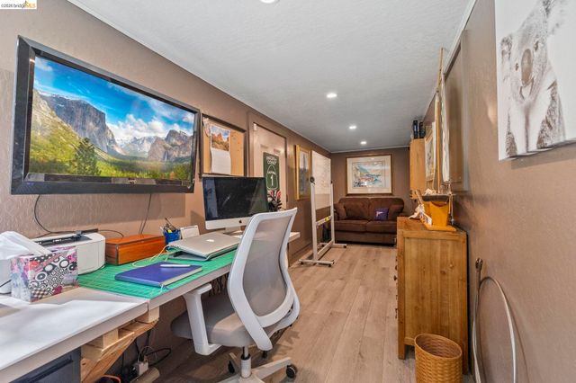 20796 Lama Teumete Rd, Mi Wuk Village, CA 95346