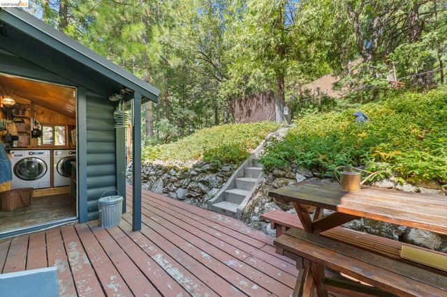 20796 Lama Teumete Rd, Mi Wuk Village, CA 95346