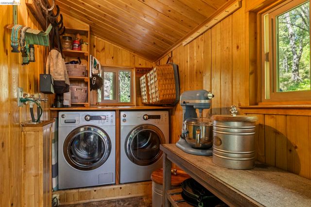 20796 Lama Teumete Rd, Mi Wuk Village, CA 95346