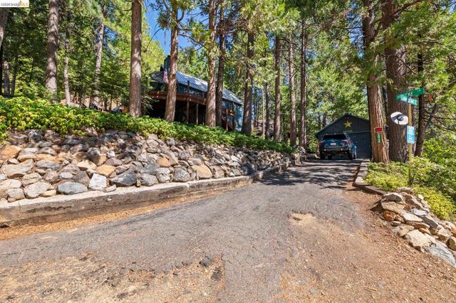 20796 Lama Teumete Rd, Mi Wuk Village, CA 95346