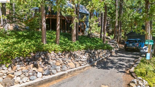 20796 Lama Teumete Rd, Mi Wuk Village, CA 95346