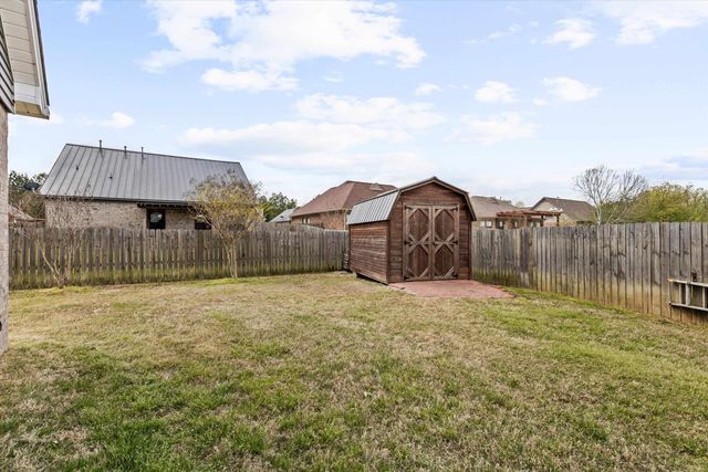 95 STRAWBERRY FIELD CV, Oakland, TN 38060