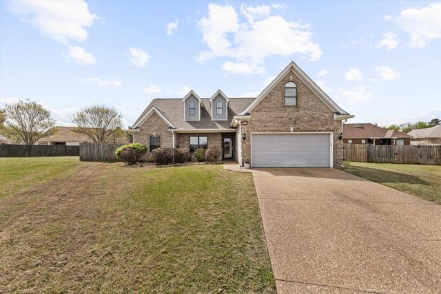 95 STRAWBERRY FIELD CV, Oakland, TN 38060