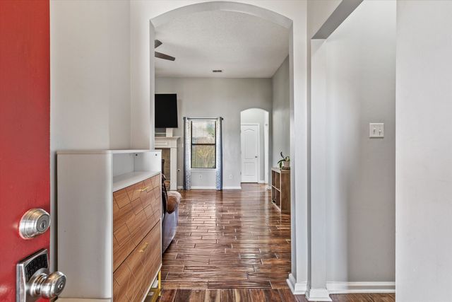 95 STRAWBERRY FIELD CV, Oakland, TN 38060