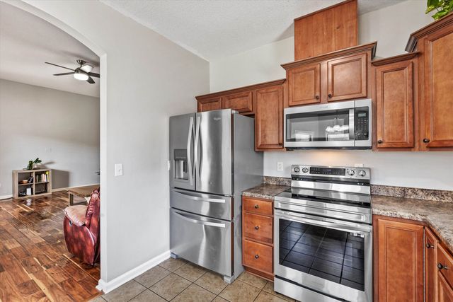 95 STRAWBERRY FIELD CV, Oakland, TN 38060