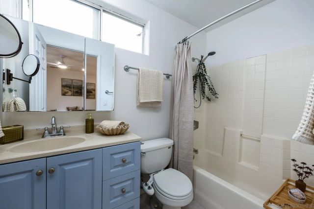 9483 Lake Canyon Rd, Santee, CA 92071