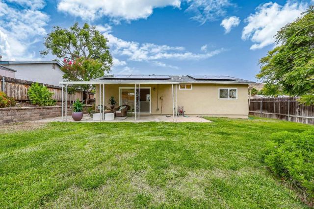 9483 Lake Canyon Rd, Santee, CA 92071