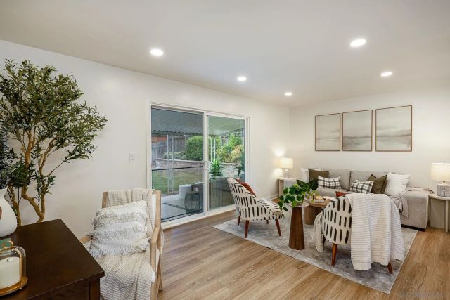9483 Lake Canyon Rd, Santee, CA 92071