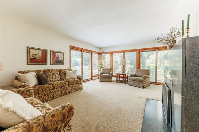 291 Weymouth Drive, Brighton, NY 14625