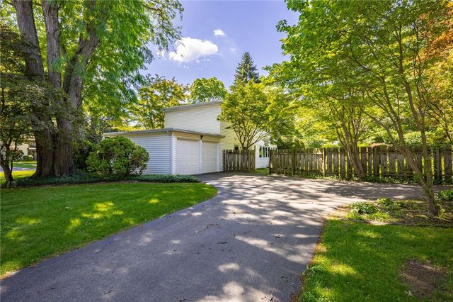 291 Weymouth Drive, Brighton, NY 14625
