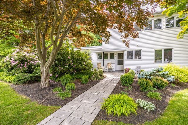 291 Weymouth Drive, Brighton, NY 14625