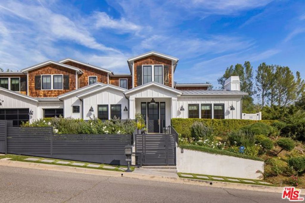 16101 Royal Mount Drive, Encino (los Angeles), CA 91436