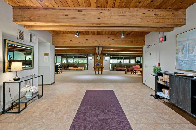 12600 Parkwood Drive 316, Burnsville, MN 55337