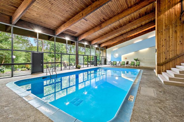 12600 Parkwood Drive 316, Burnsville, MN 55337
