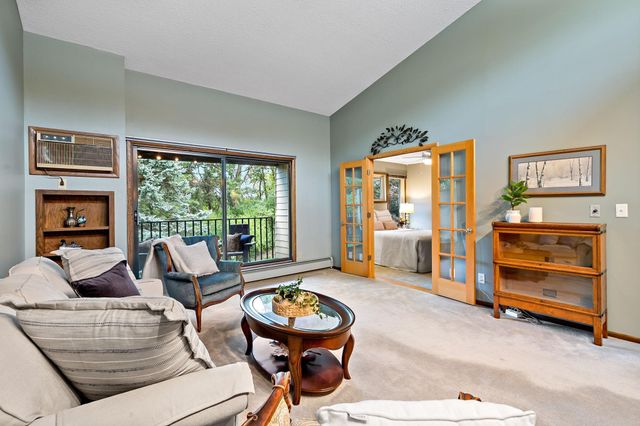 12600 Parkwood Drive 316, Burnsville, MN 55337