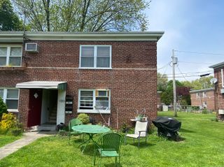 357 Granfield Avenue B, Bridgeport, CT 06610
