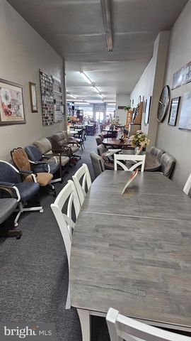 8109 FRANKFORD AVE, Philadelphia, PA 19136