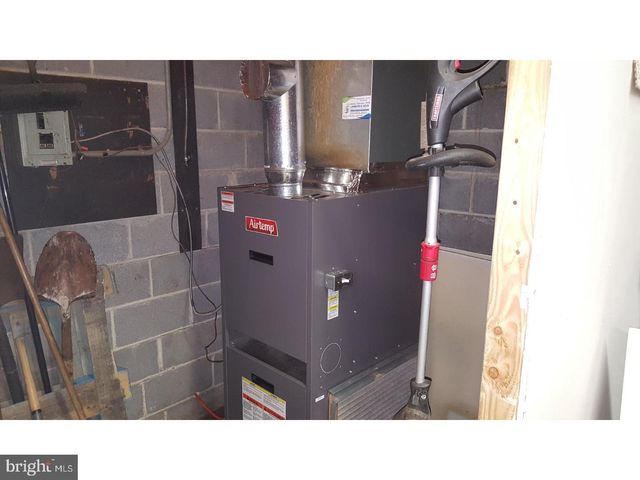 8109 FRANKFORD AVE, Philadelphia, PA 19136