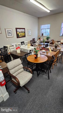 8109 FRANKFORD AVE, Philadelphia, PA 19136