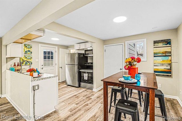 12479 Sidonie Avenue, Warren, MI 48089