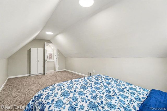 12479 Sidonie Avenue, Warren, MI 48089