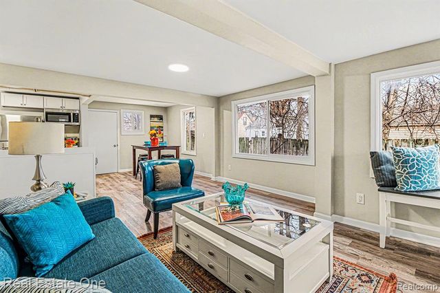 12479 Sidonie Avenue, Warren, MI 48089