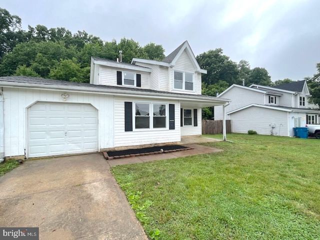 9 WELLINGTON DR, Newark, DE 19702
