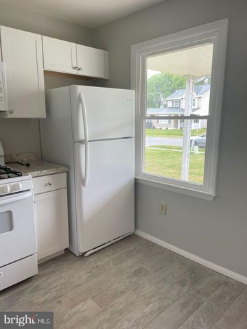 9 WELLINGTON DR, Newark, DE 19702
