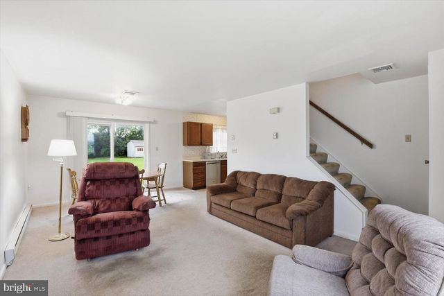 107 N LINE RD, Stevens, PA 17578