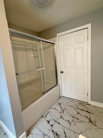 4 Arch St, New Bedford, MA 02740