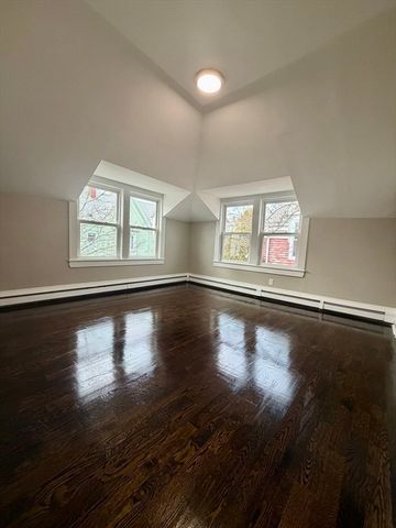 4 Arch St, New Bedford, MA 02740