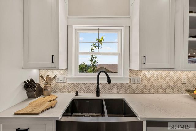 3237 S Chartwell Gardens, Ammon, ID 83406