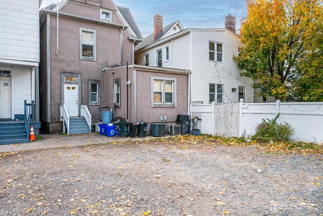 93 Easton Avenue, New Brunswick, NJ 08901