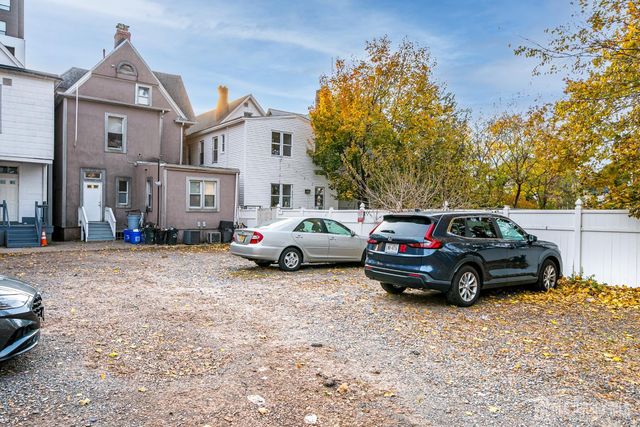 93 Easton Avenue, New Brunswick, NJ 08901