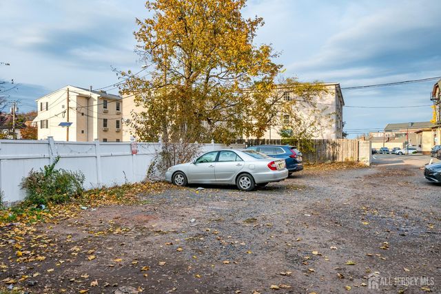 93 Easton Avenue, New Brunswick, NJ 08901